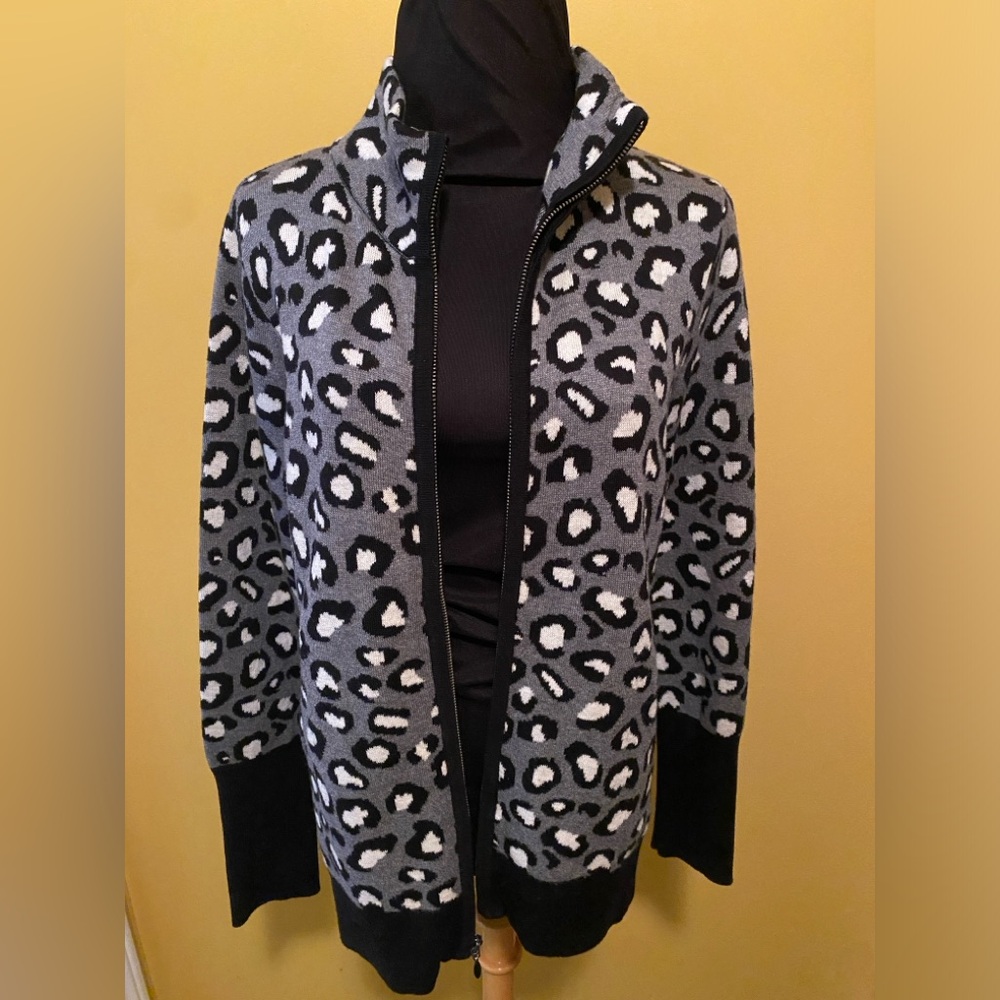Rachel Zoe Black and Gray Leopard Print Cardigan